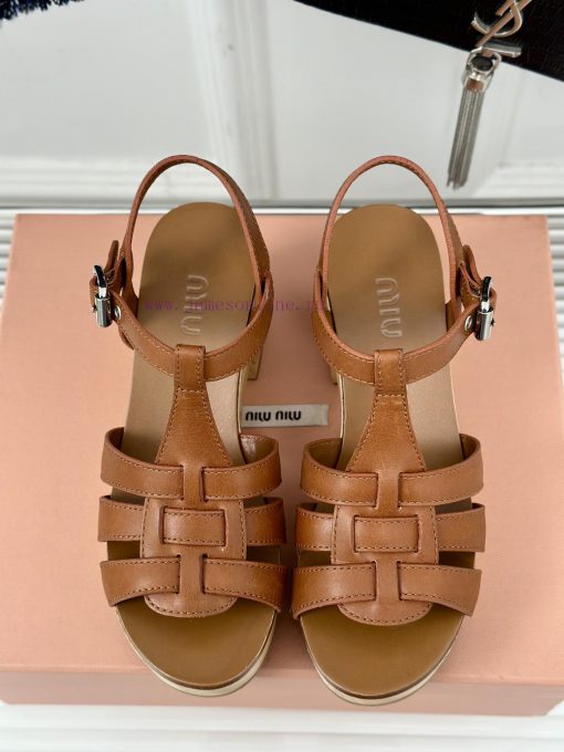 MIU MIU/Miu Miu Classic Waterproof Platform Thick Heel Pig Cage SandalsThis sandal is reallywx6ce27w - Image 5