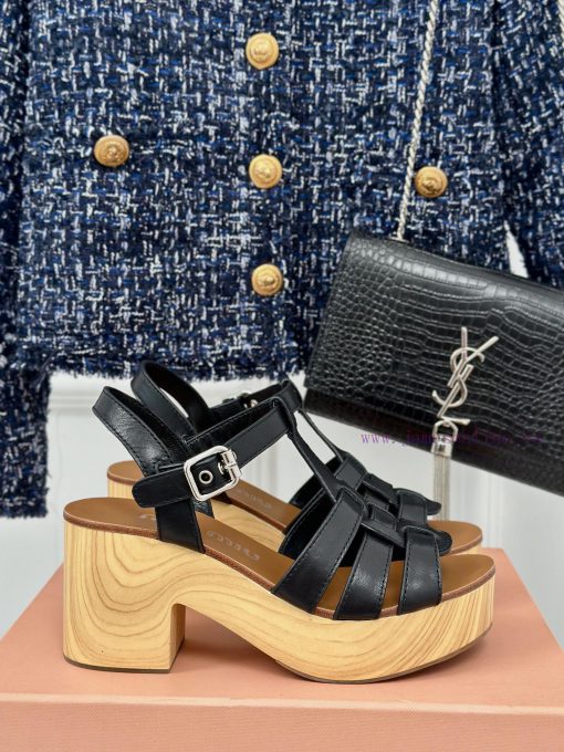 MIU MIU/Miu Miu Classic Waterproof Platform Thick Heel Pig Cage SandalsThis sandal is reallyyqst1wz8