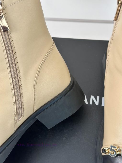 Chanel | Chanel 24P Autumn/Winter New ProductDouble C metal chain color blocked short bootsCqw4ei0oh - Image 9