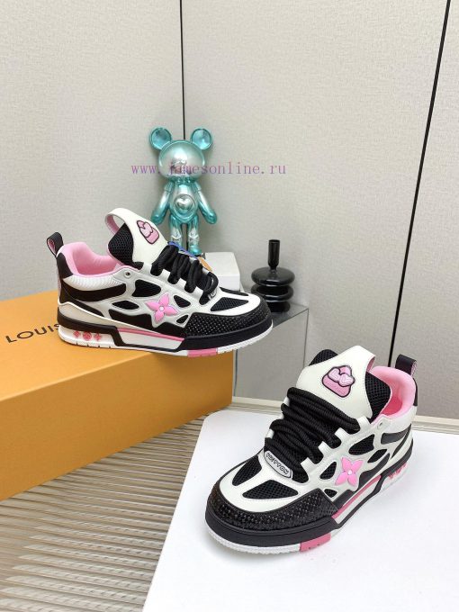 LV's new Skate sneakers have a unique style with a genuine leather face and lucky clover. Th0x8giq2i - Image 5