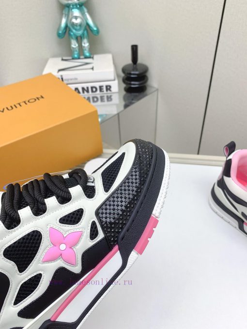 LV's new Skate sneakers have a unique style with a genuine leather face and lucky clover. Th0x8giq2i - Image 8