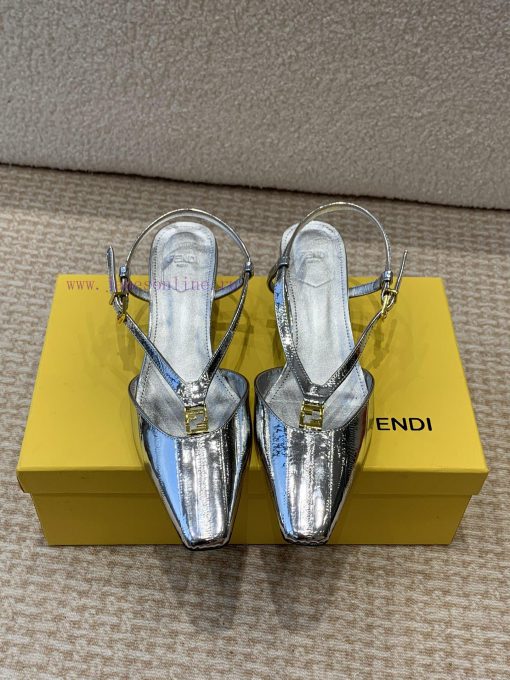 Fendi 24ss New FF Gold Buckle Hollow High Heel SandalsFeaturing FF Baguette decorative buckl9fes99hd