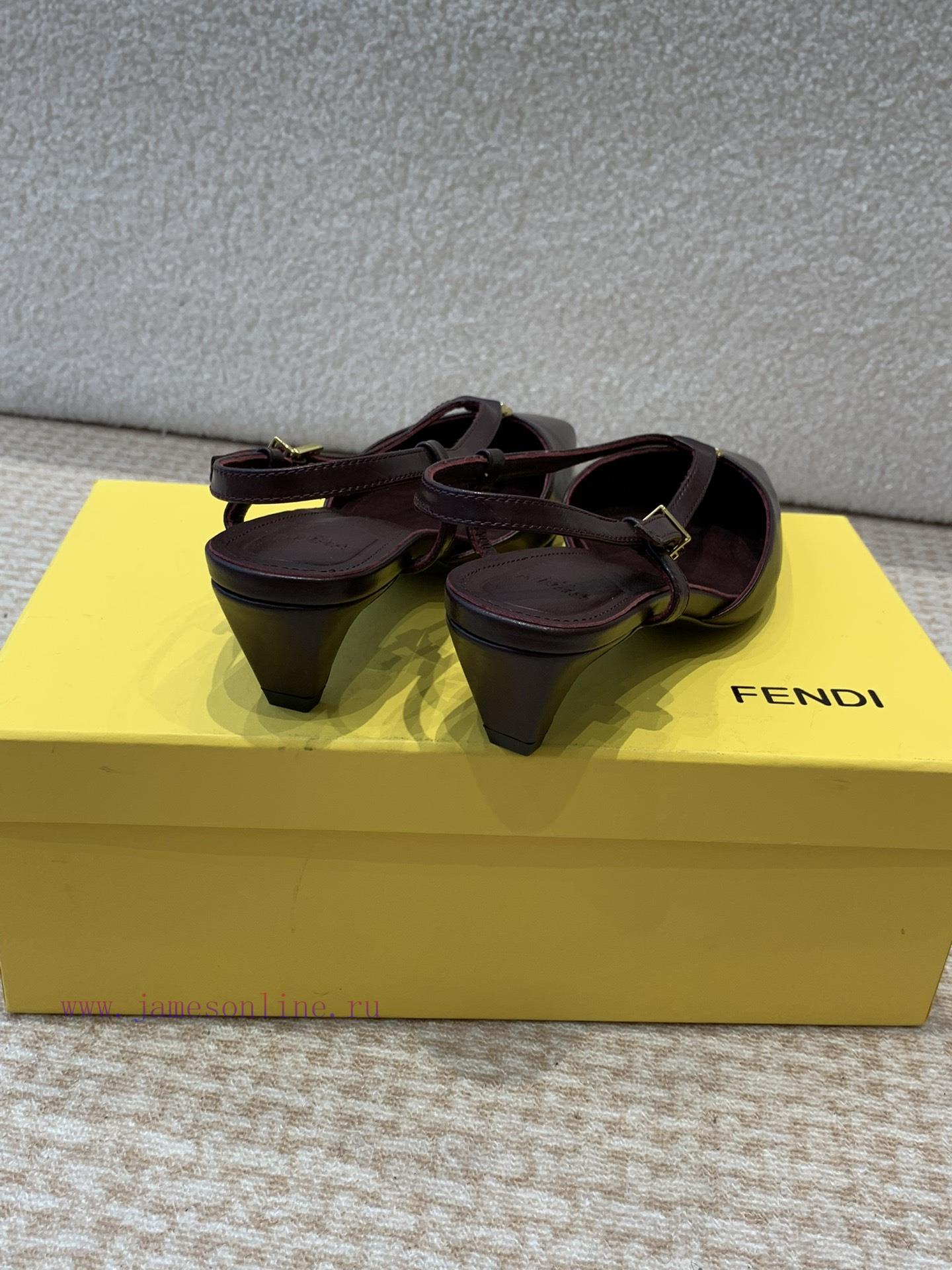Fendi 24ss New FF Gold Buckle Hollow High Heel SandalsFeaturing FF Baguette decorative buckl8z2yd8ry - Image 5
