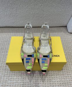 Fendi 24ss Fendi series double FF pointed high-heeled sandalsA must-have FF trailer every yeztjd6l2e