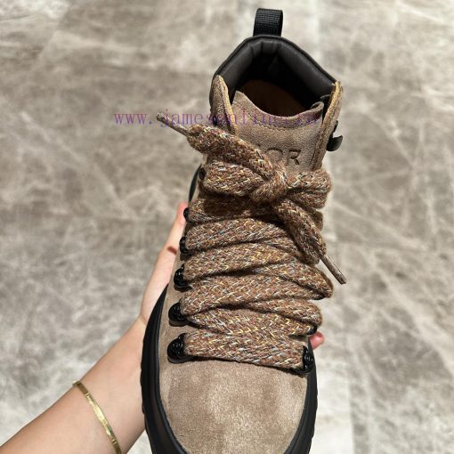 The new C 'est Dior sneakers from the Dior 2024 series showcase a striking and fashionable s3liq4931 - Image 10