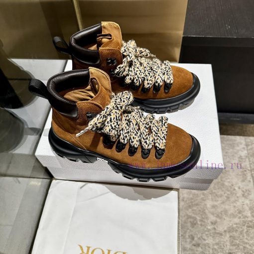 The new C 'est Dior sneakers from the Dior 2024 series showcase a striking and fashionable s2vwdhemp - Image 3