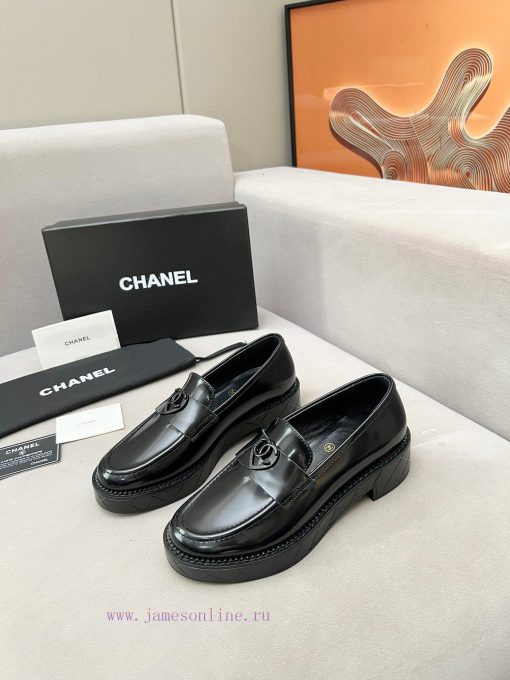 ️𝗖𝗛𝗔𝗡𝗘𝗟𝟐 4B Chanel high school retro loafersChanel's Granny Chanel is a big head loafers thac2y0oa2k - Image 3