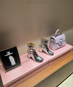 MaisonMargiela MM6 Magilla Classic Split Toe Boot SeriesThe identification of the purchasingr7662nc9