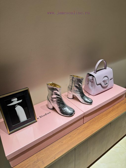 MaisonMargiela MM6 Magilla Classic Split Toe Boot SeriesThe identification of the purchasingr7662nc9