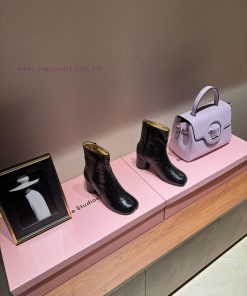MaisonMargiela MM6 Magilla Classic Split Toe Boot SeriesThe identification of the purchasinglrq74wwa