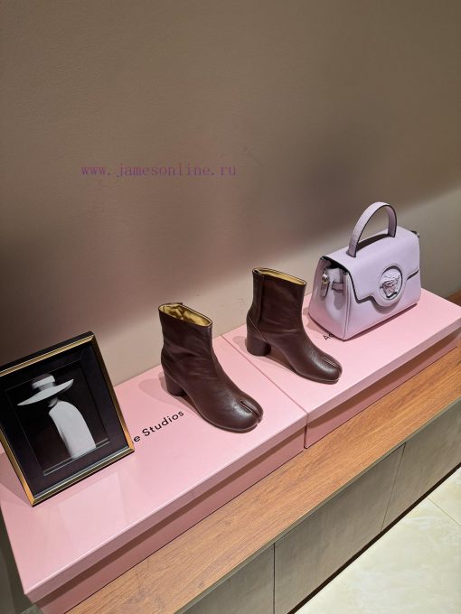 MaisonMargiela MM6 Magilla Classic Split Toe Boot SeriesThe identification of the purchasing26m4v98g