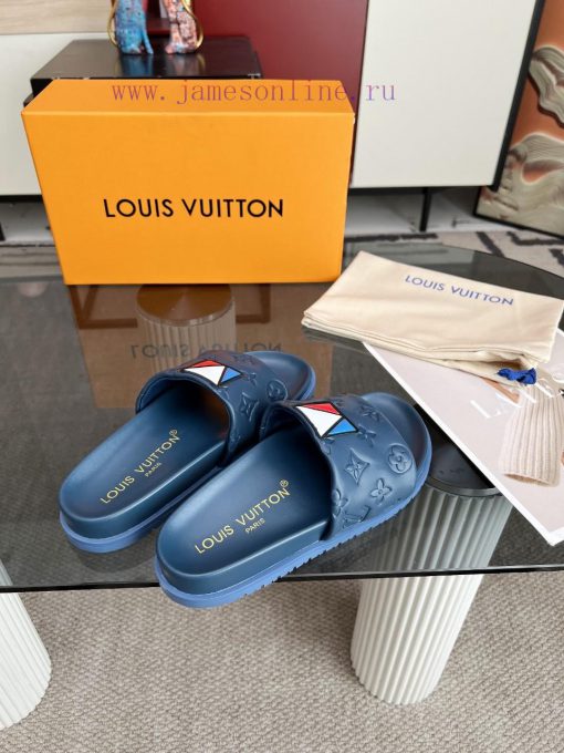 Louis Vuitton's 2024 autumn/winter new slippers are on the market, with 11 high-end customiz1rwvqowp - Image 3