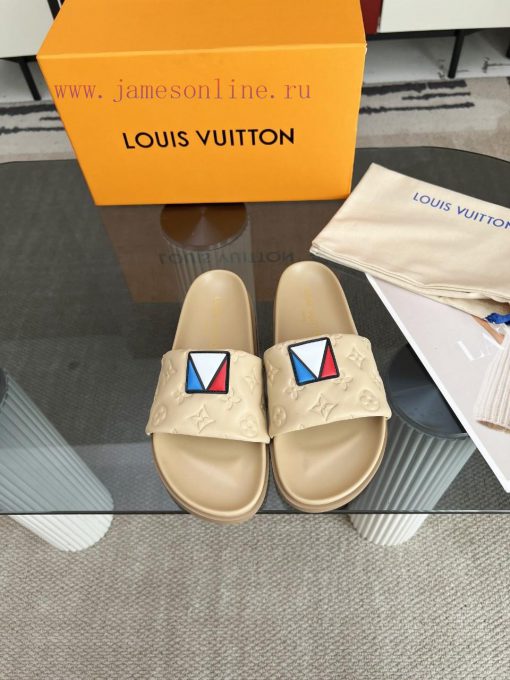 Louis Vuitton's 2024 autumn/winter new slippers are on the market, with 11 high-end customizh9ofhazp - Image 5
