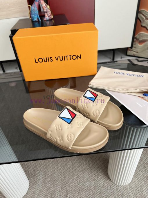 Louis Vuitton's 2024 autumn/winter new slippers are on the market, with 11 high-end customizh9ofhazp - Image 6