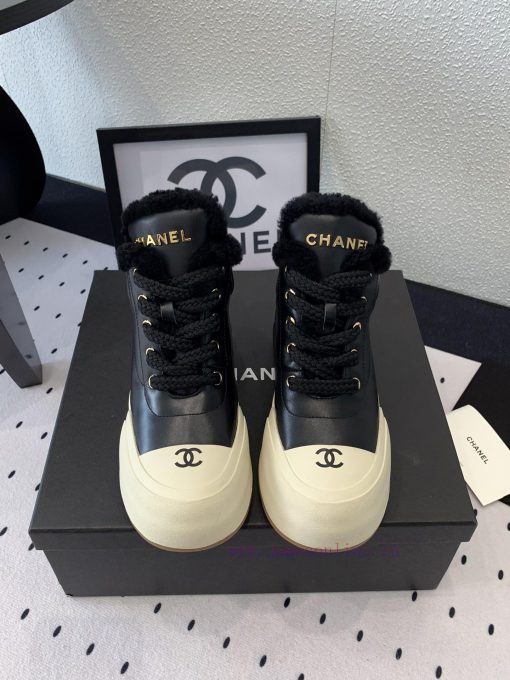 Chanel's new autumn and winter Martin boots are top-notch, super comfortable and warm on theu6s9nzc5 - Image 2
