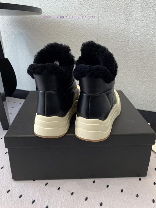 Chanel's new autumn and winter Martin boots are top-notch, super comfortable and warm on theu6s9nzc5 - Image 4
