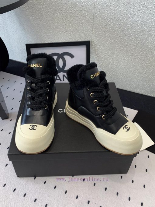 Chanel's new autumn and winter Martin boots are top-notch, super comfortable and warm on theu6s9nzc5 - Image 9