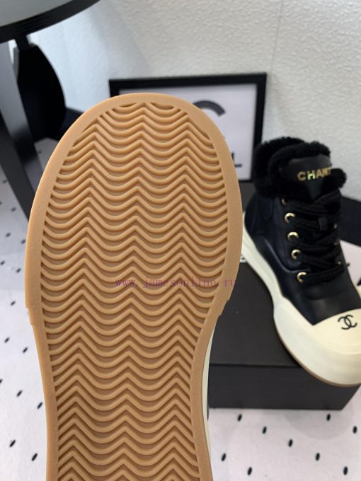 Chanel's new autumn and winter Martin boots are top-notch, super comfortable and warm on theu6s9nzc5 - Image 10