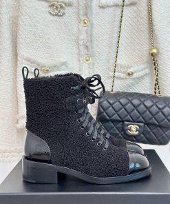 Chanel | Chanel 23S Autumn/Winter New ProductsColor blocked lace up hairy thick heeled shortcn3183ja