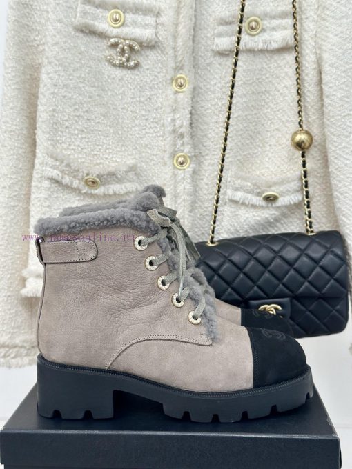Chanel | Chanel 24K Autumn/Winter New ProductsColor blocked lace up snow boots Martin bootsTl9zyt06c - Image 2