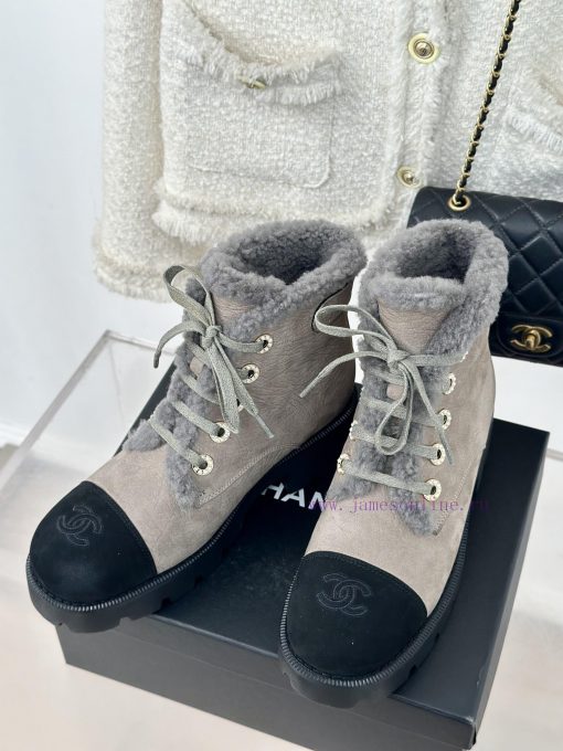 Chanel | Chanel 24K Autumn/Winter New ProductsColor blocked lace up snow boots Martin bootsTl9zyt06c - Image 3