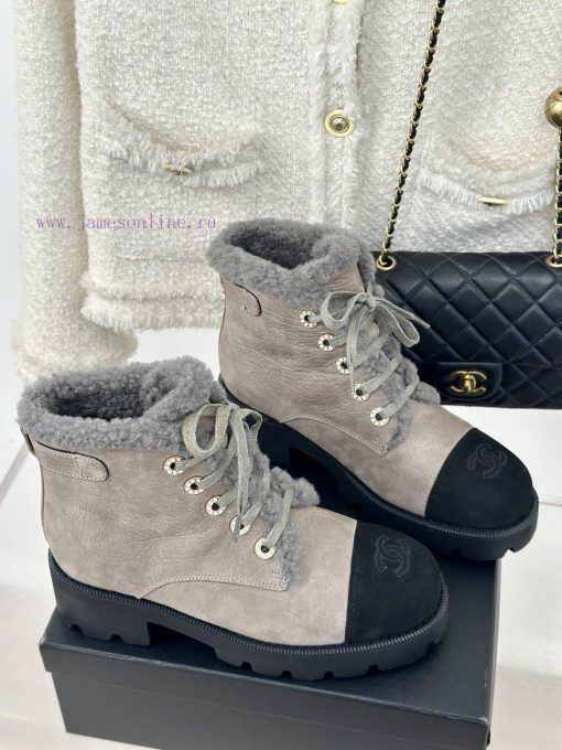 Chanel | Chanel 24K Autumn/Winter New ProductsColor blocked lace up snow boots Martin bootsTl9zyt06c - Image 4