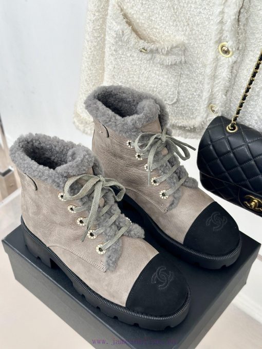 Chanel | Chanel 24K Autumn/Winter New ProductsColor blocked lace up snow boots Martin bootsTl9zyt06c - Image 5