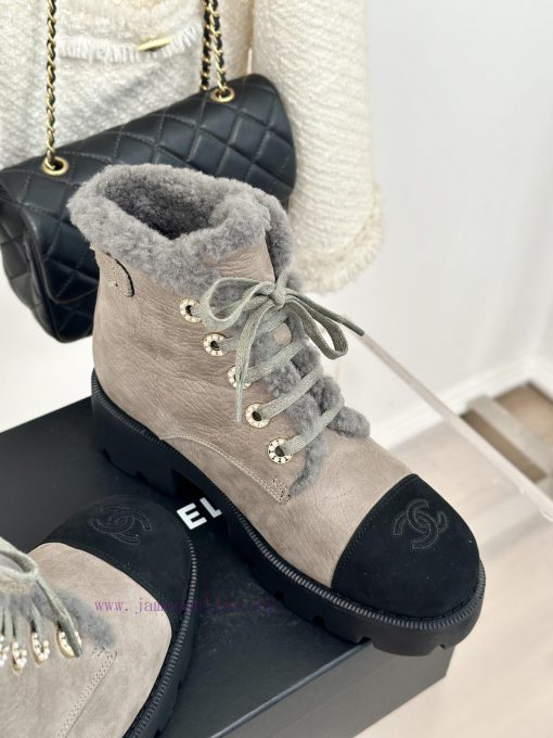 Chanel | Chanel 24K Autumn/Winter New ProductsColor blocked lace up snow boots Martin bootsTl9zyt06c - Image 6