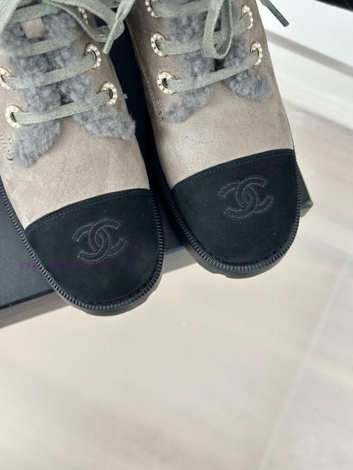 Chanel | Chanel 24K Autumn/Winter New ProductsColor blocked lace up snow boots Martin bootsTl9zyt06c - Image 8