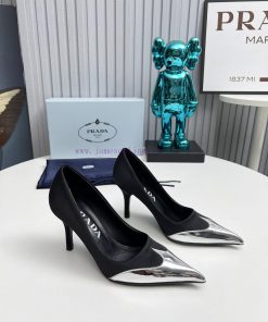 2024 SSS launches Prada's latest collection of long and short boots, sandals, single shoes, 7p9e26i5