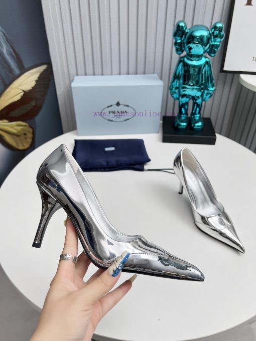 2024 SSS launches Prada's latest collection of long and short boots, sandals, single shoes, b3nfnypj - Image 7