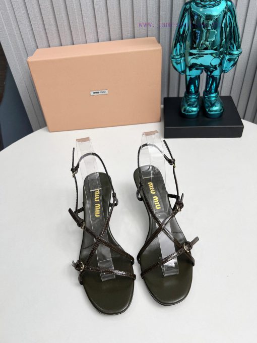 The 2024 new product MIU MIU has a brand new and super beautiful decoration combination, fulai1k6wkn - Image 4