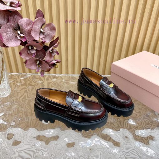Top tier MiuMiu 2024 new retro loafers look great with casual matching on the feet, a must-h6zhzekk1 - Image 8