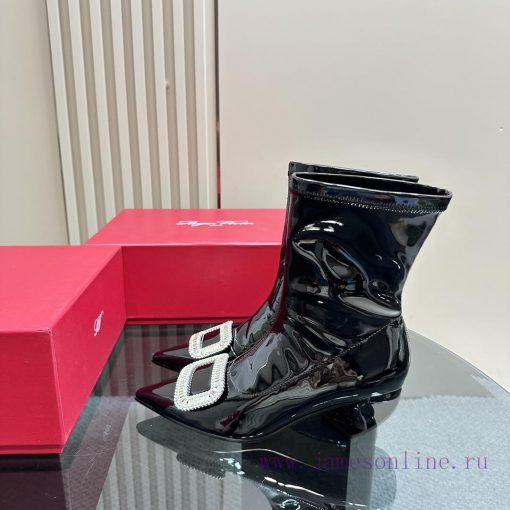Virgule is a representative work of the brand, founded in 1963. Its sloping curve is unforgem2pakchv - Image 2