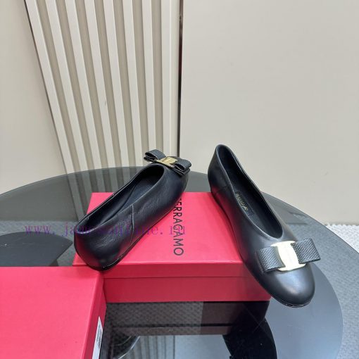 FERRAGAMO 24/ 🩰 Ferragamo Ballet Flat Shoes FAM's high-frequency exposure in this issue, balc33nrh8o - Image 5