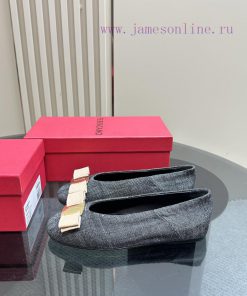 FERRAGAMO 24/ 🩰 Ferragamo Ballet Flat Shoes FAM's high-frequency exposure in this issue, bald6ymk8kg