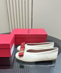 FERRAGAMO 24/ 🩰 Ferragamo Ballet Flat Shoes FAM's high-frequency exposure in this issue, balftx7ly0v