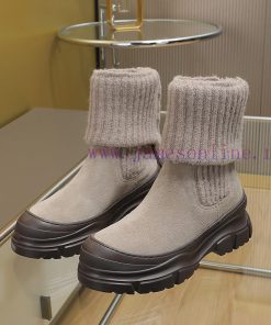 The Brunello Cucinelli boots, inspired by the classic Le Fu shoes, define the modern and elejjpf395x