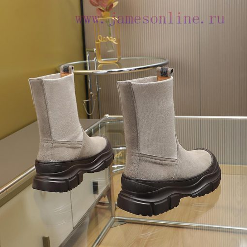 The Brunello Cucinelli boots, inspired by the classic Le Fu shoes, define the modern and elevc92zy1d - Image 5