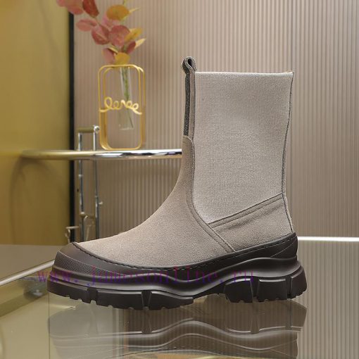 The Brunello Cucinelli boots, inspired by the classic Le Fu shoes, define the modern and elevc92zy1d - Image 7