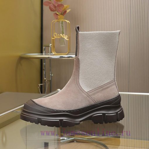 The Brunello Cucinelli boots, inspired by the classic Le Fu shoes, define the modern and ele7j6lsi2g - Image 4