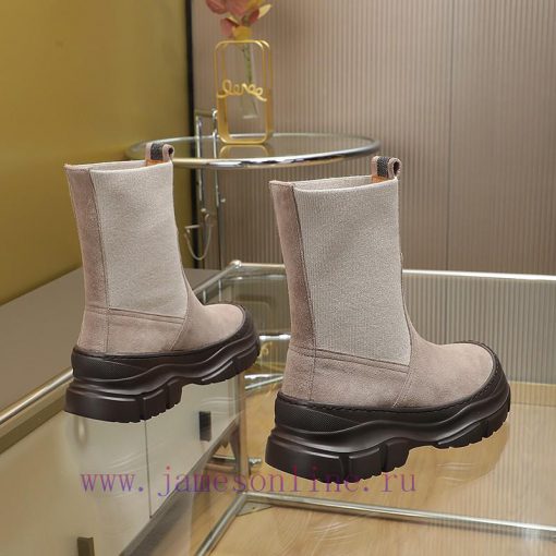 The Brunello Cucinelli boots, inspired by the classic Le Fu shoes, define the modern and ele7j6lsi2g - Image 6