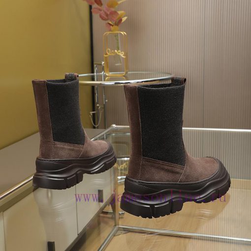 The Brunello Cucinelli boots, inspired by the classic Le Fu shoes, define the modern and ele497cxege - Image 9