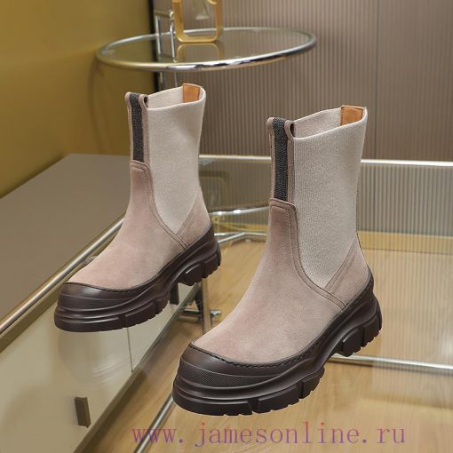 The Brunello Cucinelli boots, inspired by the classic Le Fu shoes, define the modern and ele7j6lsi2g - Image 8