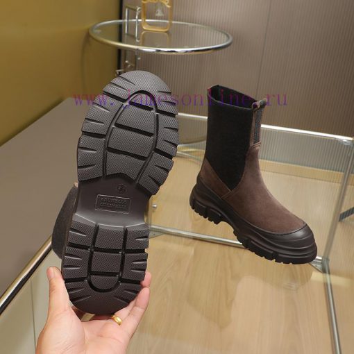 The Brunello Cucinelli boots, inspired by the classic Le Fu shoes, define the modern and ele497cxege - Image 10