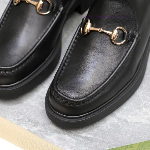 The mostThe latest GUCCI groove pattern for autumn and winter 2024, with a small bee bottom cnd0kfpe - Image 10