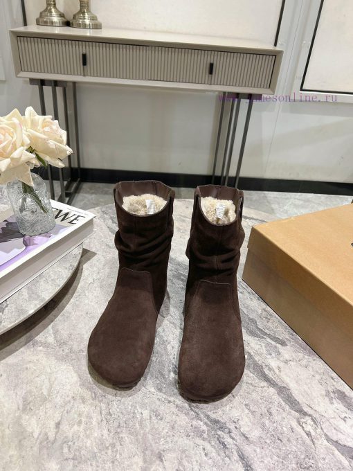 Ugg. Sharks are really crazy this yearDuidui Boken wrinkled short bootsKorean retro soft fuf6vi711qm - Image 5