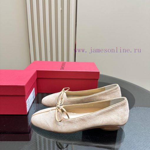 FERRAGAMO 24/ 🩰 Ferragamo Ballet Flat Shoes FAM's high-frequency exposure in this issue, balzzf37zsr
