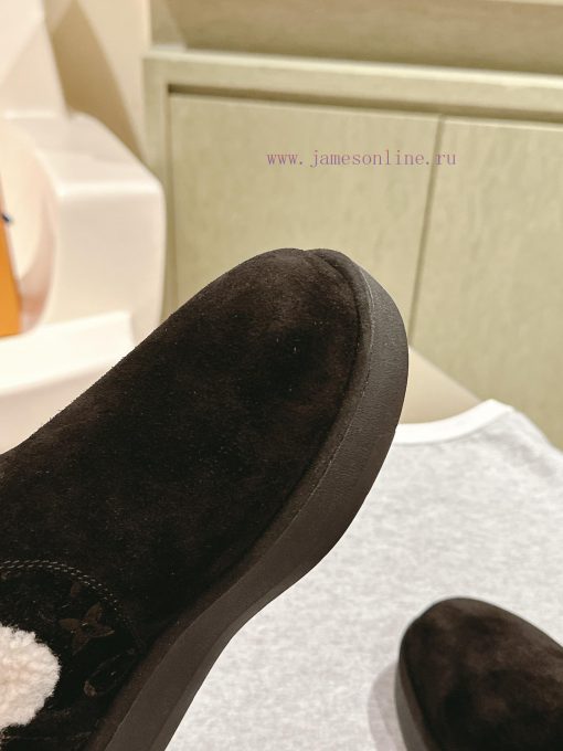 | ²⁰²4 𝐬𝐬  🤍🤎 Synchronize the latest deer skin printed short bootsLouis Vuitton LV exudes jzmmevxk - Image 5