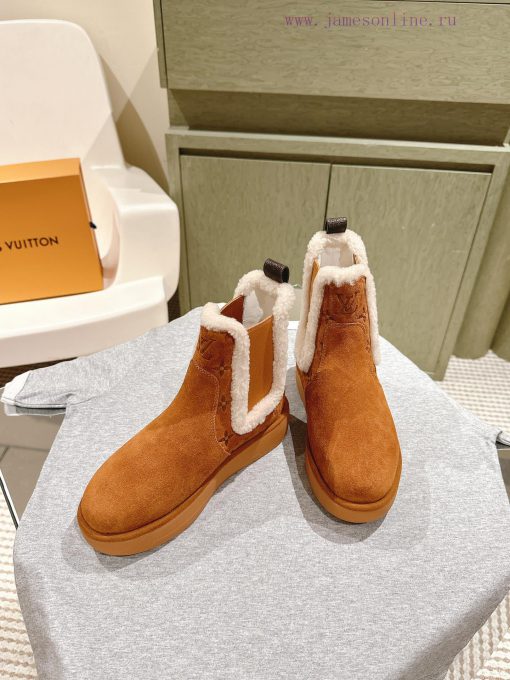 | ²⁰²4 𝐬𝐬  🤍🤎 Synchronize the latest deer skin printed short bootsLouis Vuitton LV exudes asvkpt7i - Image 4